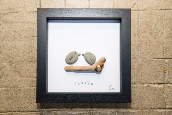 Lovebirds Pebble Art Gift Frame